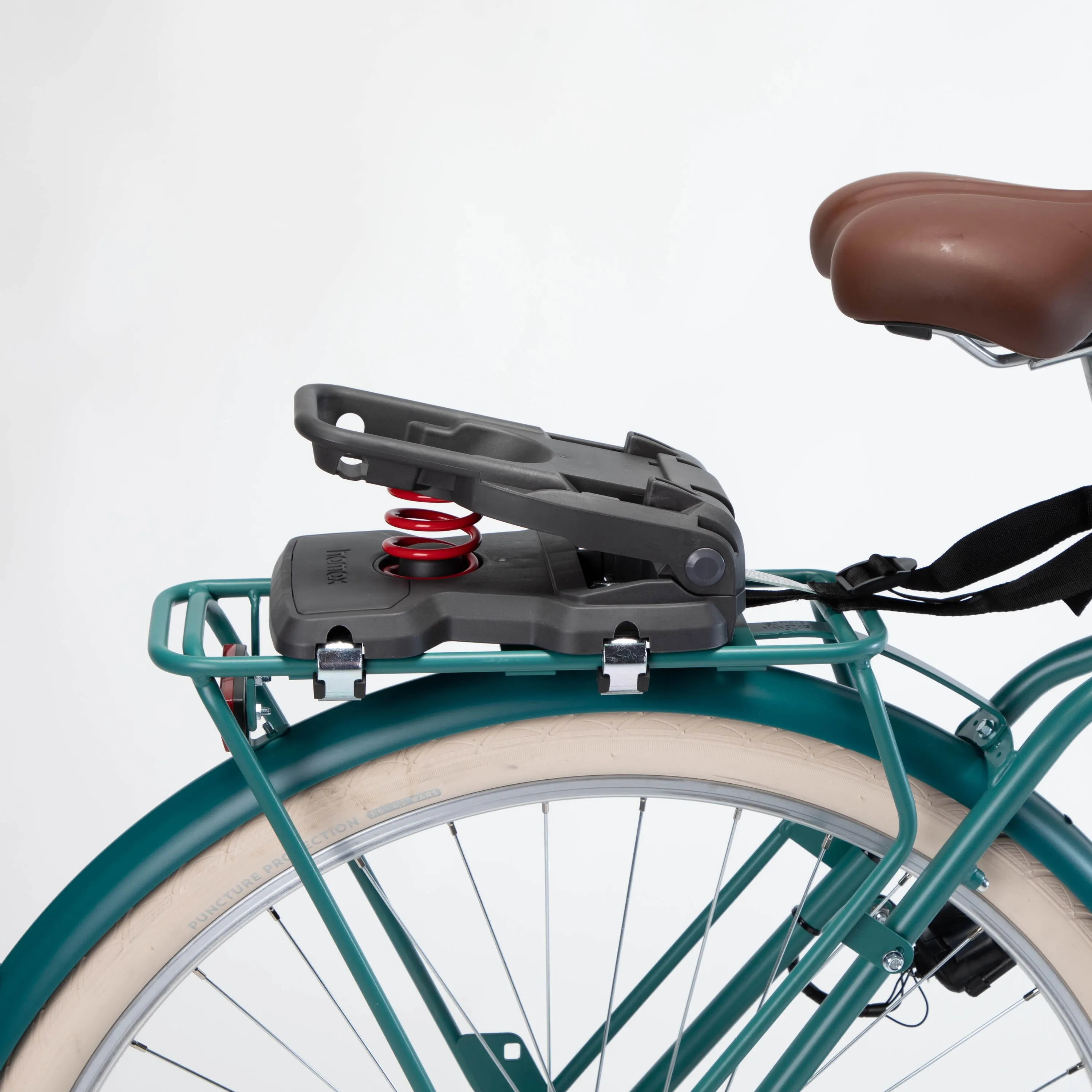 Children's bicycle seat Hamax Chill Mounting to the trunk