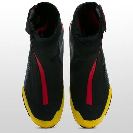 Climbing boots Aequilibrium Top GTX men's La Sportiva, black/yellow