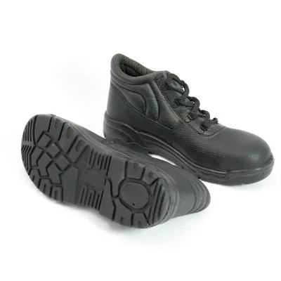 Padded Basic  S1-P Safety Boot. New. Black.